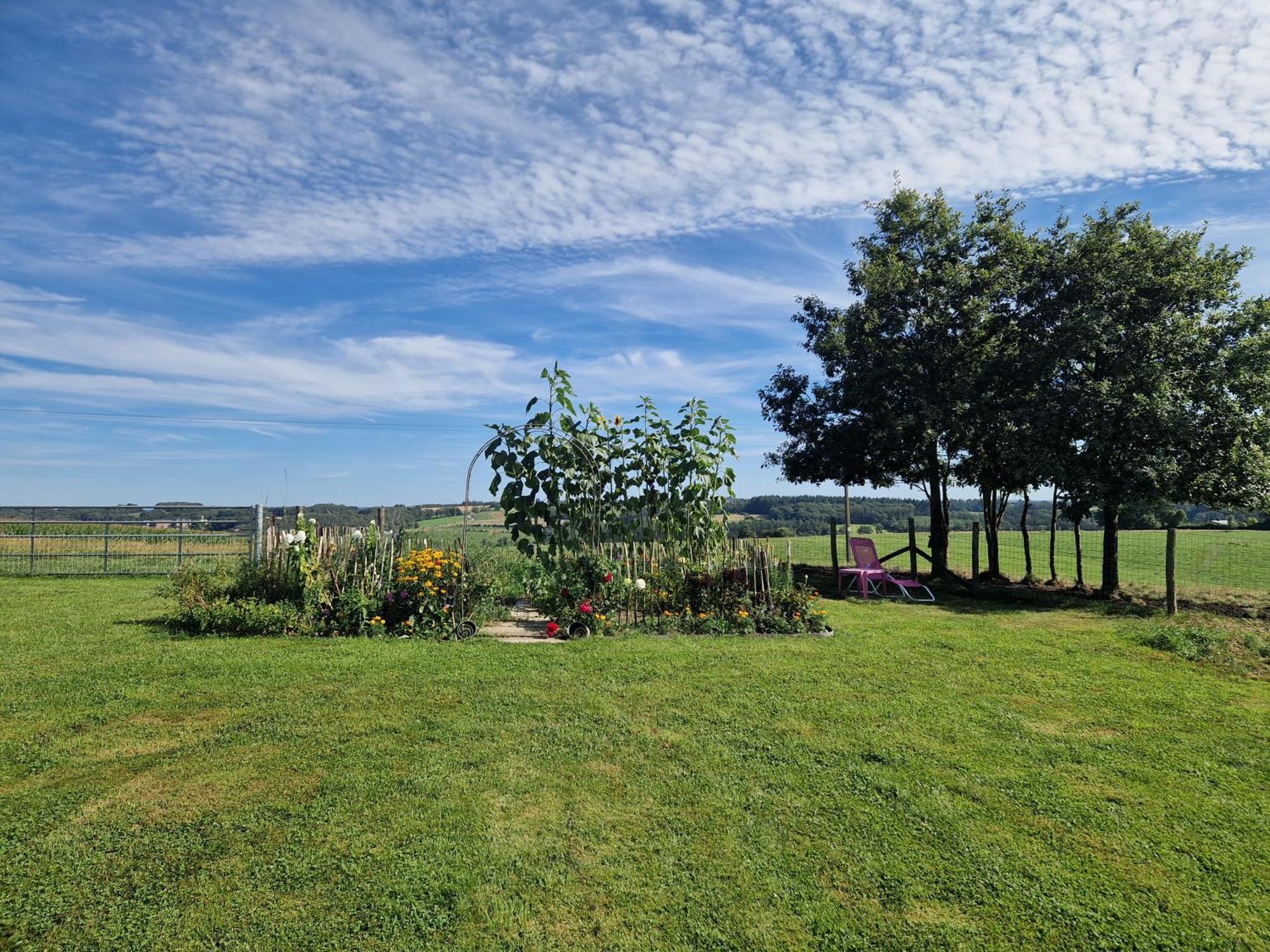 L'Harmonie Du Jardin Gite Chevetogne Exterior photo